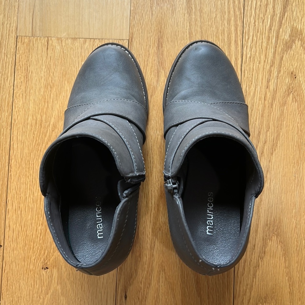 Maurices ankle booties, gray, 6 1/2 - Picture 1 of 6